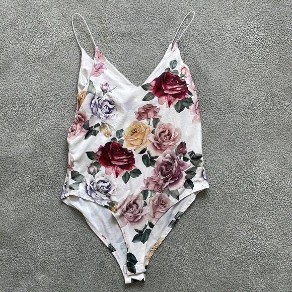 Floral bodysuit - Picture 2 of 4